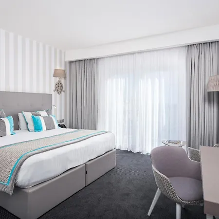 ジュリアーニ ブティック ホテル Saint Julian's