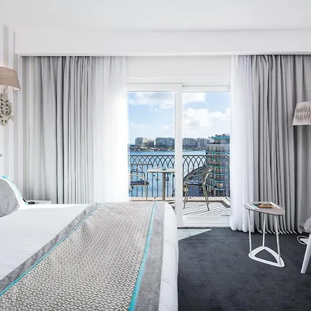 Juliani - Boutique 4*