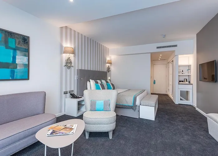 Juliani - Boutique Saint Julian's