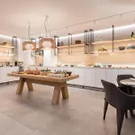 Juliani - Boutique 4* San Ġiljan